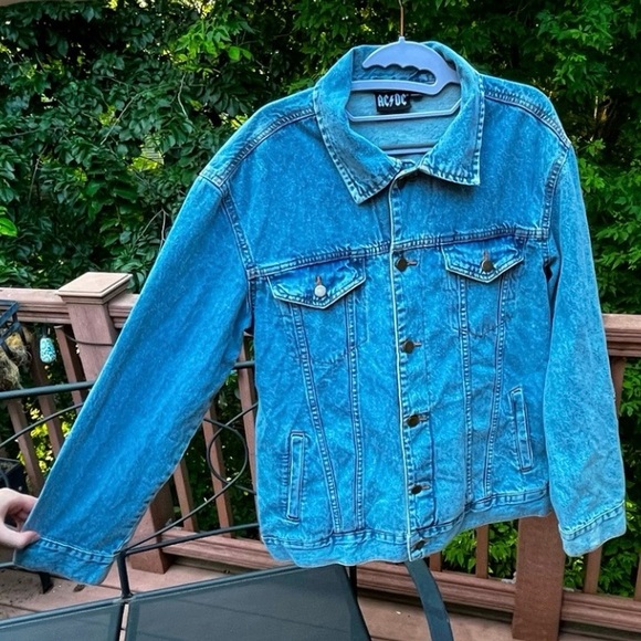 AC/DC Denim Jean Jacket Blue Button Up Back Patch Rock Music Band Size L - Picture 5 of 5
